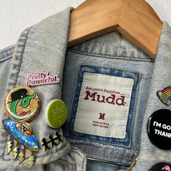 Mudd Light Blue Jean Jacket with Colorful Pins - Picture 3 of 6